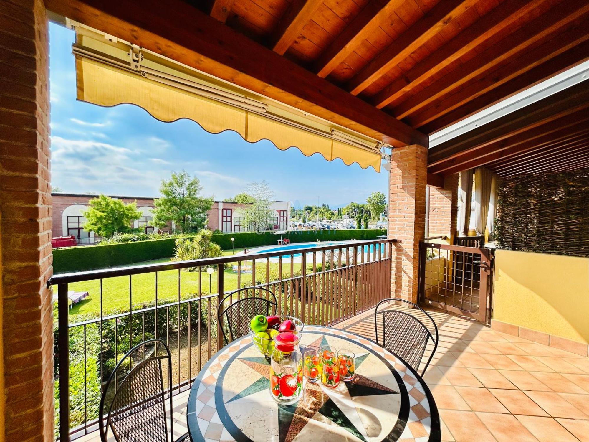 Artemide Apartment - A Soli 150M Dal Lago Di Garda Sirmione Exterior foto
