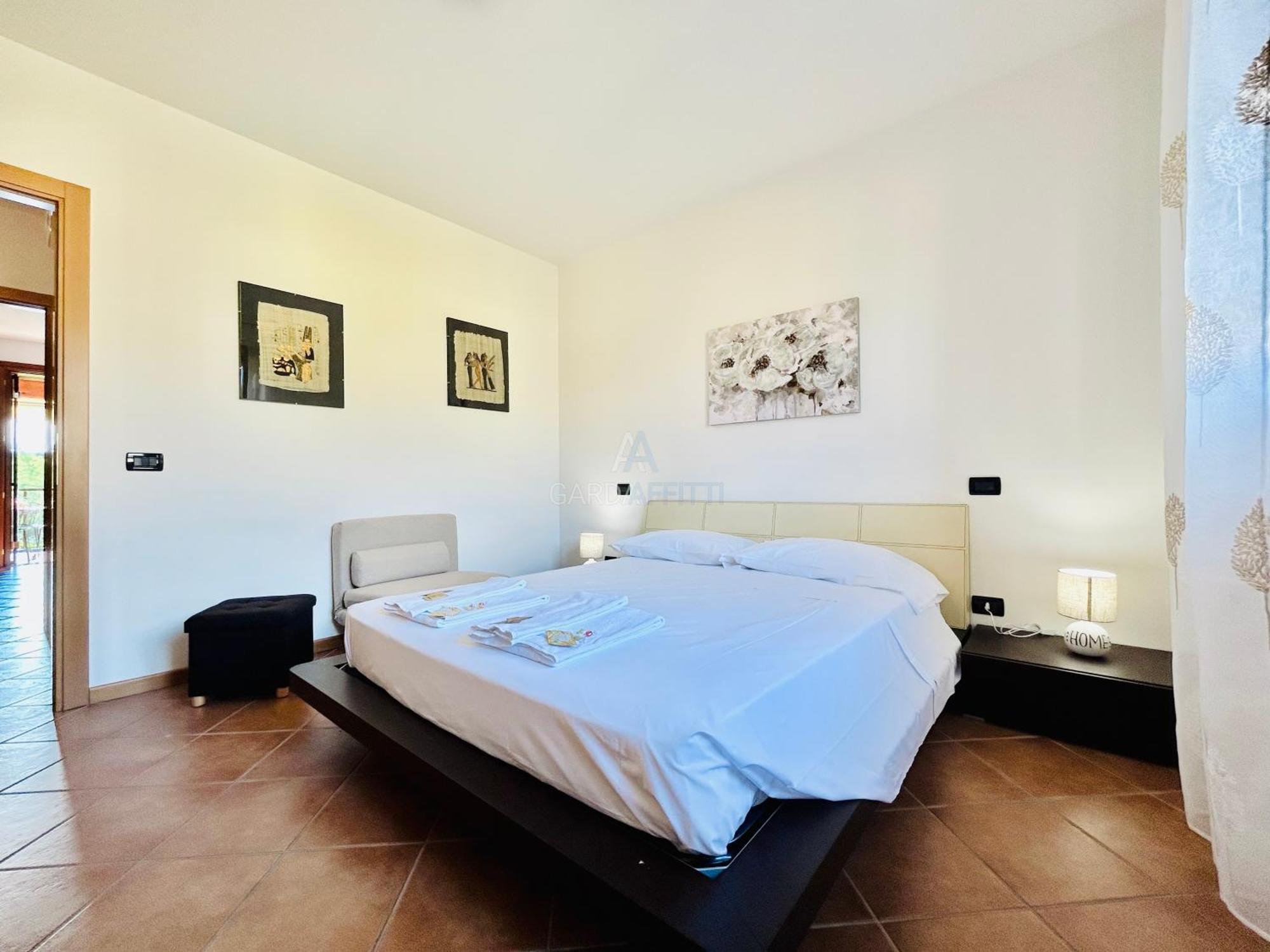 Artemide Apartment - A Soli 150M Dal Lago Di Garda Sirmione Exterior foto